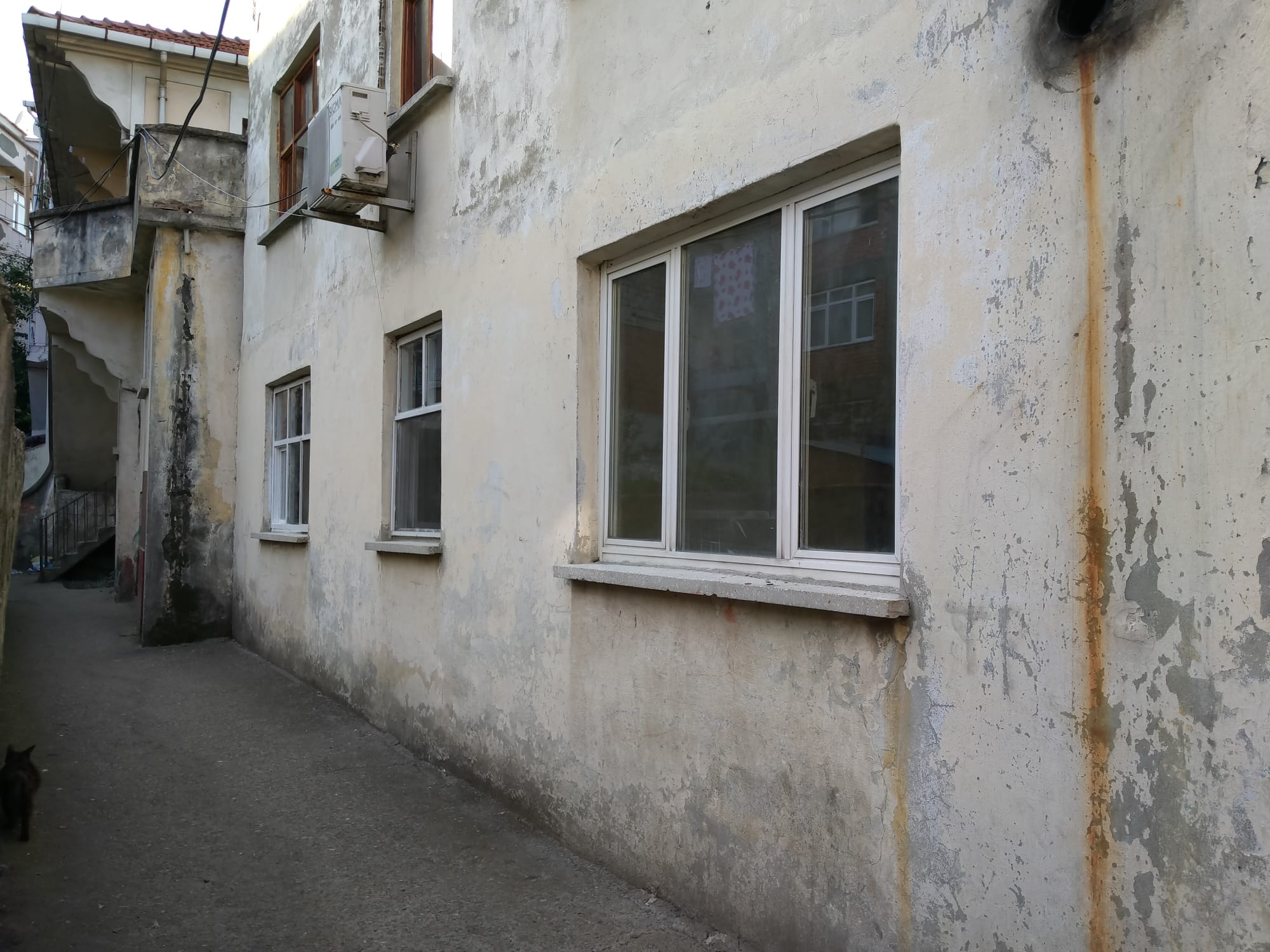 1 NOLU ERDOĞDU'DA 2+1 KİRALIK SOBALI DAİRE